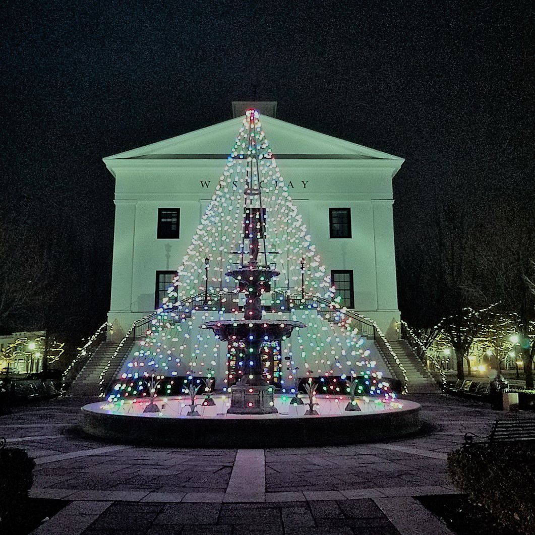 Christmas lights at the Villages of West Clay